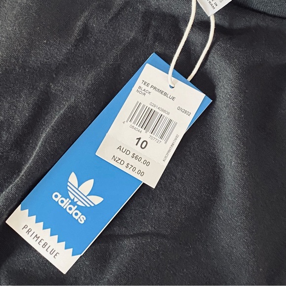 Adidas Adicolor Primeblue Cropped Tee size S (10 AU/NZ) NWT! - Picture 3 of 6